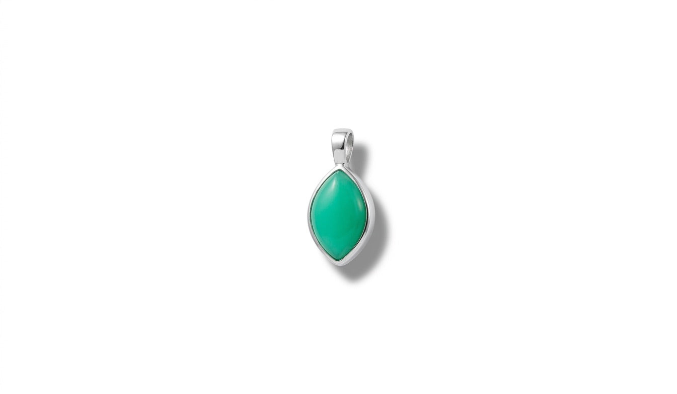 Personaliseer het zilveren Sela moedermelkhangertje bij Néhlia. Een  minimalistisch herinneringssieraad van 925 sterling zilver met jouw eigen moedermelk.