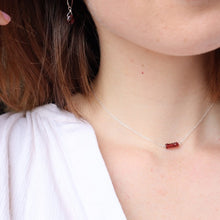 Afbeelding in Gallery-weergave laden, Geboortesteen ketting met granaat - Januari
