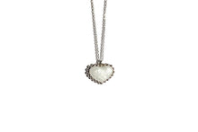 Afbeelding in Gallery-weergave laden, SIlver Heart Pendant with dots on the edge and mother milk in white resin
