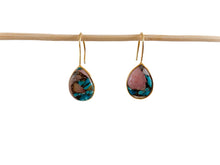 Afbeelding in Gallery-weergave laden, Geboortesteen oorbellen met turqouise en roze Opaal
