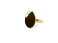 Gold-plated sterling zilveren Isla herinneringsring met een elegant ovaal oppervlak en gepersonaliseerde gravure, exclusief en modern herinneringssieraad van Néhlia.